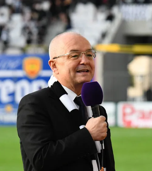 Emil Boc exultă  După ce „șepcile roșii” s-au calificat în play-off, primarul din Cluj mai are o dorință:   „O așteptăm și pe CFR”  + mesaj pentru Bergodi