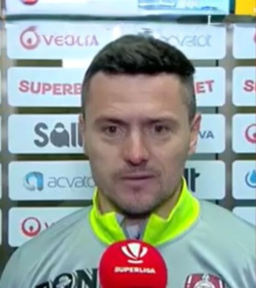 „Pancu s-a simțit rău”  Antrenorul lui CFR Cluj   nu s-a prezentat  la flash-interviu: „Cred că trebuie să-l înțelegem”
