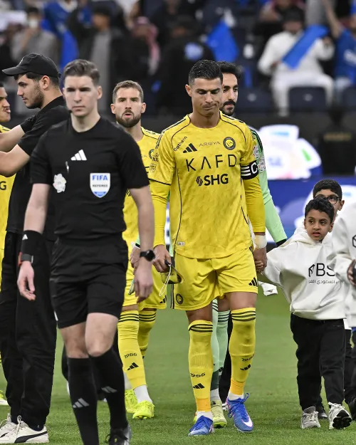 Războiul îl încurcă și pe Ronaldo   Decizii radicale în cele mai importante competiții de pe continent » Ce se întâmplă cu   Liga Campionilor Asiei