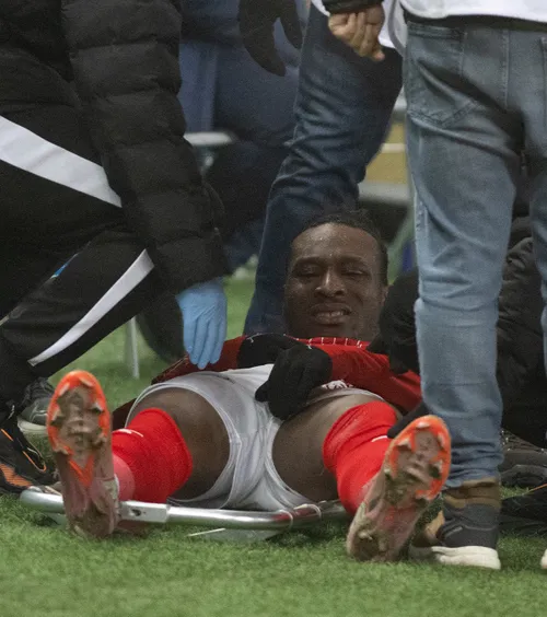 Probleme mari pentru Dinamo  Mamoudou Karamoko   s-a accidentat   cu FC Argeș