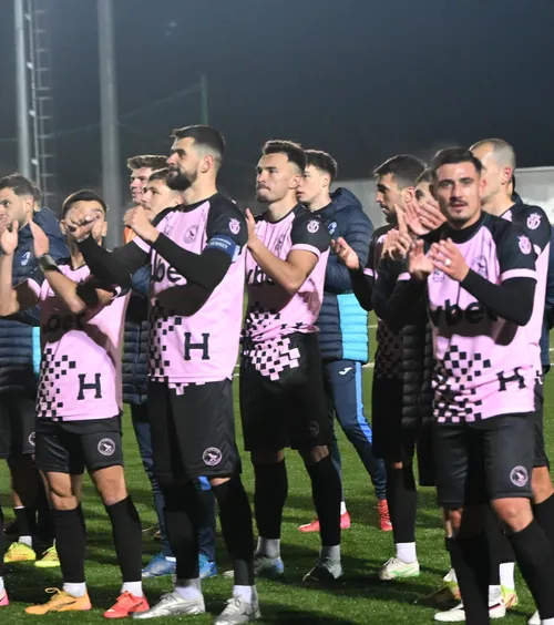 „Strategii politice”   Senatorul PNL critică alegerea echipei de tradiție: „Privată de   meciurile de Superligă  din cauza deciziilor județene”