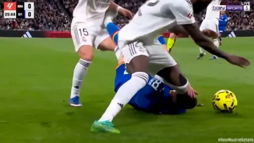 Rudiger l-a lovit cu genunchiul în cap pe Rico și a rămas nesancționat