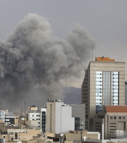 Cine ar înlocui Iran la CM?!  Scenariu dacă naționala iraniană se retrage de la Mondial.   Speră și Cosmin Olăroiu