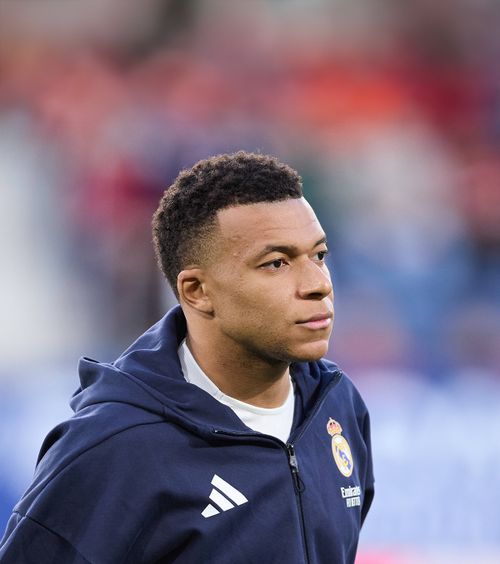 Mbappe riscă ruptura!    Ar putea rata Mondialul  dacă revine prea repede după accidentare. Ce are francezul la genunchi