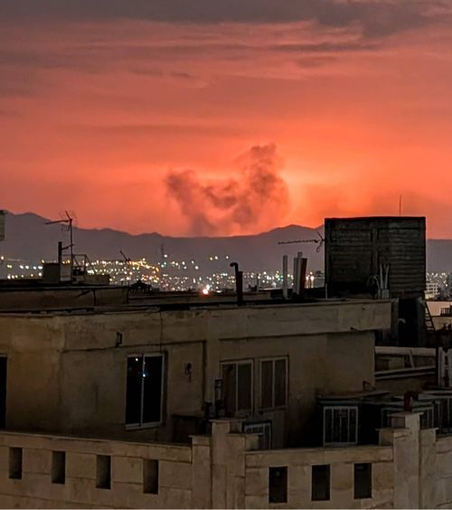 „Am văzut moartea”  Interviu tulburător cu jurnalistul român de origine iraniană:   ayatollahul „ca Hitler” și „războiul care mă sfâșie”