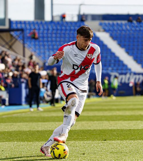 „Rațiu, constanță și impact imediat”  Spaniolii vorbesc despre posibila plecare a românului de la Rayo:   „O sumă semnificativă”