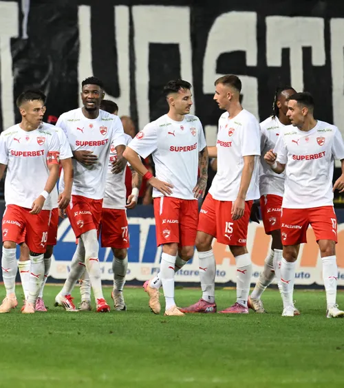 „Nu ne dorim un tătuc ca Becali”   Dinamoviștii nu vor   o conducere  precum a rivalelor din Liga 1: „Așa a fost gândit proiectul”