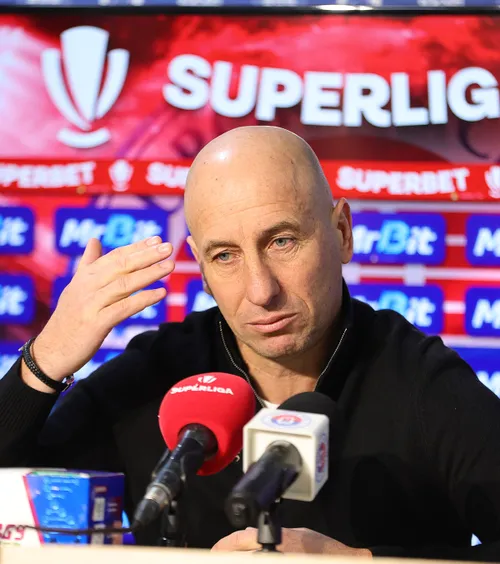 „Urmează un război total”  Robert Ilyeș,   declarație neașteptată  după victoria cu Farul. Despre ce „război” vorbește