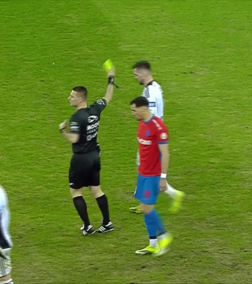 Fază bizară în FCSB - U Cluj      FOTO  Momentul care l-a făcut pe comentator să exclame:   „Să i-l bage în ochi  și mai multe nu!”