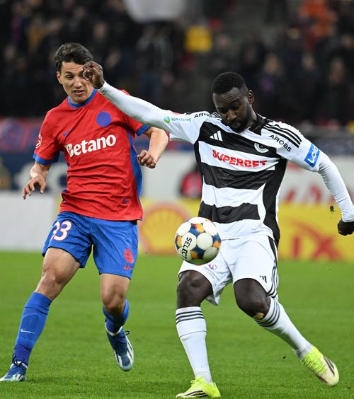 „Sunt fericit când aud asta”  Ce spune   Issouf Macalou  despre un posibil transfer la FCSB