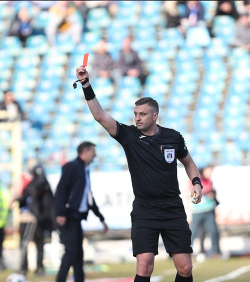 Ce coșmar pentru Oțelul!    FOTO.   Meciul cu Hermannstadt i-a doborât pe gălățeni:   trei goluri anulate și trei eliminări