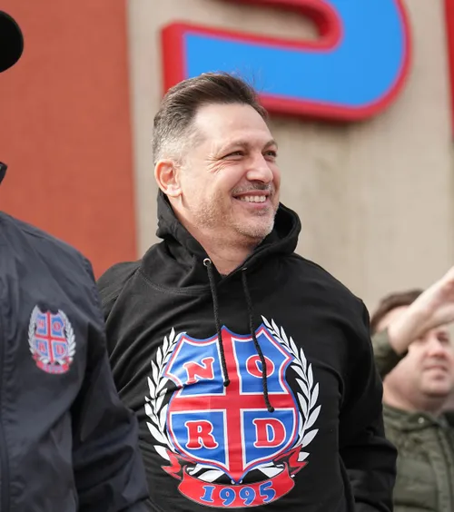 Primire de gală    FOTO+VIDEO.    Mirel Rădoi,  prima zi la FCSB. Gestul suporterilor și promisiunea făcută noului antrenor