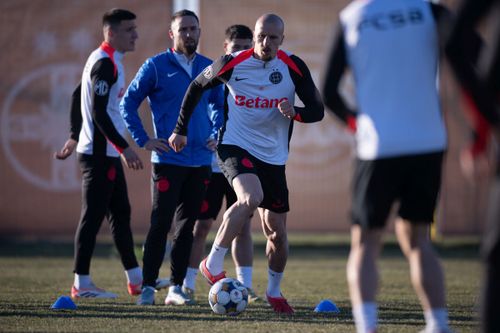 FCSB, primul antrenament cu Mirel Rădoi antrenor. FOTO Raed Krishan GOLAZO (8).jpg