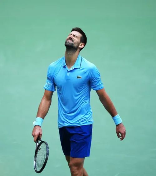 Djokovic, scos din sărite    FOTO.  Gestul care l-a deranjat pe sârb la   Indian Wells  » A cerut imediat intervenția arbitrului