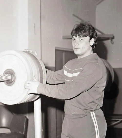 Doliu în sportul românesc  Un fost vicecampion olimpic   a murit la 59 de ani:  „A fost un fenomen”