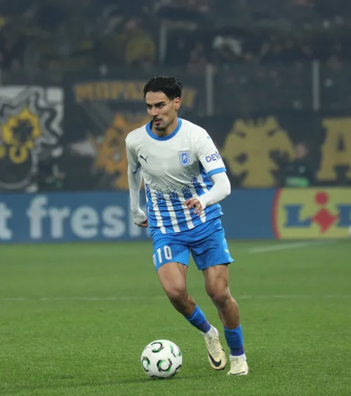 „Te fluieră pe bună dreptate”    Ștefan Baiaram,  pus la zid de legenda Craiovei: „Unde să te duci tu în Occident?! Cine te ia?”