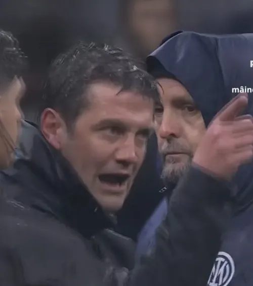 Chivu, eliminat după un scandal imens    FOTO.   Inter, un nou pas greșit în Serie A, după două decizii controversate ale arbitrilor!   Ce a făcut Chivu  pe margine
