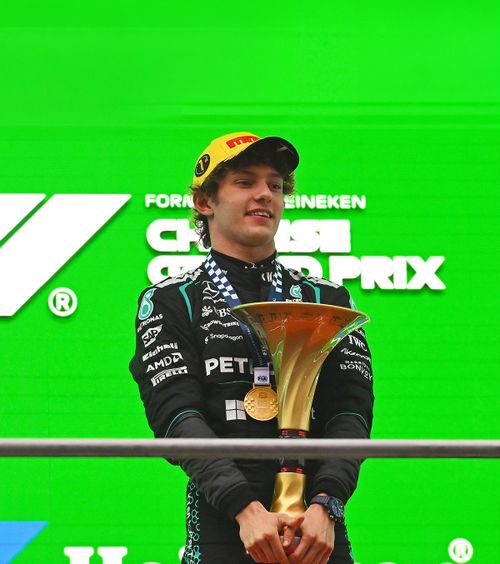 Antonelli, victorie istorică în China    FOTO.  Italianul a obținut   primul său succes  în Formula 1. A izbucnit în lacrimi! » Hamilton, primul podium la Ferrari