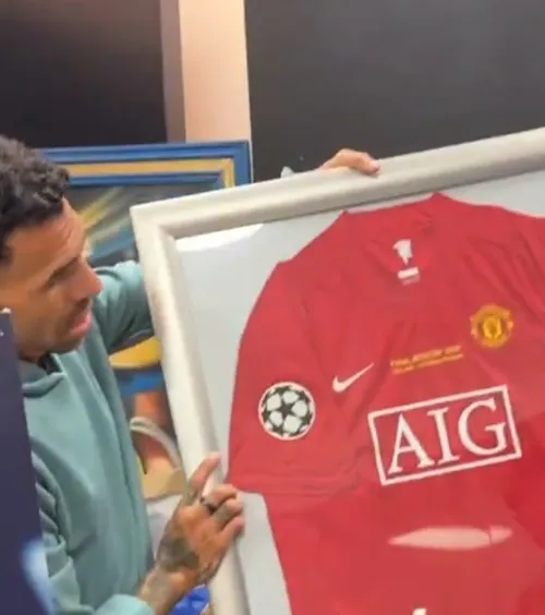 Imagini din vila spectaculoasă a lui Carlos Tevez    FOTO + VIDEO:   Piscină cu cascadă, muzeu personalizat și   facilități ca ale unui resort de lux