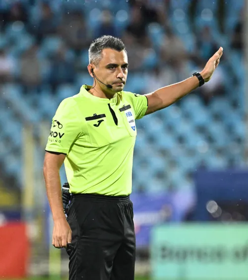 Trimis de CCA la Dinamo - U Craiova  Fostul fotbalist de la   U Cluj și CFR  arbitrează rivalele din play-off!