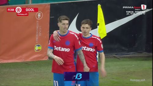 David Miculescu înscrie în meciul FCSB - UTA. Foto: Captură Prima Sport