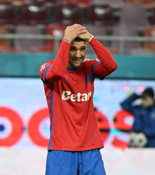 Griji cu Bîrligea  Vârful titular al naționalei contra Turciei suferă în ultimele săptămâni.   Ce diferență față de sezonul trecut!