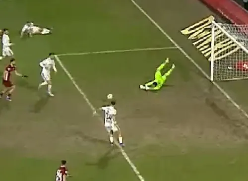Aioani a respins șutul lui Biliboc, dar în față, și Korenica a înscris la CFR - Rapid 1-0