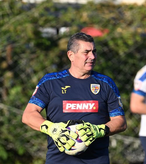 „Responsabilitatea lui”    Fostul jucător al naționalei pune presiune pe un membru al staff-ului lui Lucescu: „E de 200 de ani acolo,   să dea soluții”