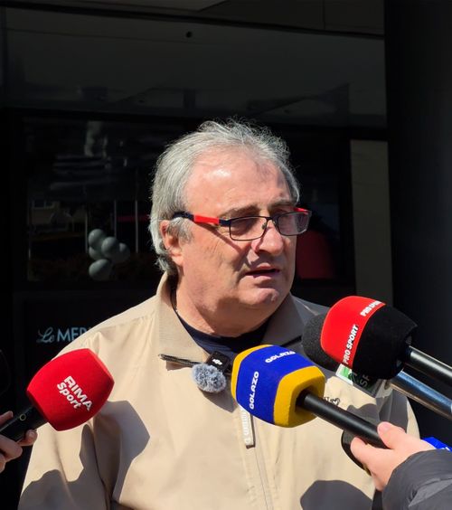 „Fanii au reacții extreme”    VIDEO.     Mihai Stoichiță  știe care poate fi avantajul „tricolorilor” în meciul cu Turcia: „Publicul nu se poate abține”