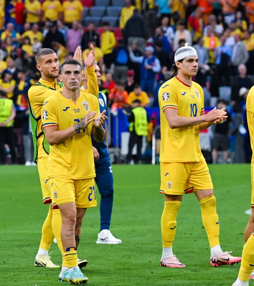 Mircea Lucescu a decis decarul  Selecționerul României a ales între   Nicolae Stanciu și Ianis Hagi  » Ce se va întâmpla la meciul cu Turcia