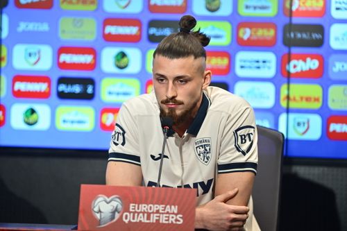 Mirea Lucescu și Radu Drăgușin la conferința de presă premergătoarea meciului cu Turcia Foto Raed Krishan - GOLAZO.ro.jpg