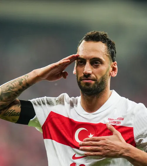 „Pe hârtie pare mai ușor”    Hakan Calhanoglu  despre barajul cu „tricolorii” și cum a făcut să devină viral „Made in Romania”