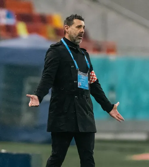  „Sunt dezamăgit”    Zeljko Kopic,   nemulțumit de convocările făcute pentru meciul cu Turcia: „Opruț este cel mai bun fundaș”