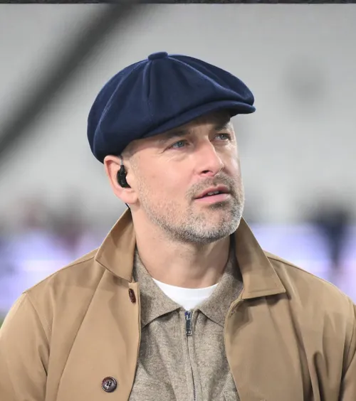 „Cristiano și-ar dori să fie ca Messi”  Fostul star al lui Chelsea   l-a ironizat  pe Ronaldo: „Când pune capul pe pernă la asta se gândește”