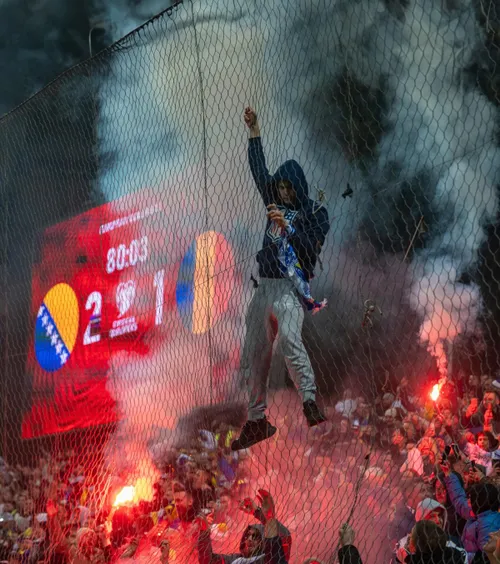 Plătesc pentru România!  Bosniacii, pedepsiți în finala barajului cu Italia după   rasismul din noiembrie.  „Va fi infern, credeți-mă!”