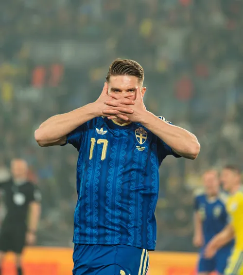 Ce ne așteaptă!    Cum s-a transformat Suedia  dintr-o echipă prăbușită în candidată la Mondial. Vine în România la toamnă!