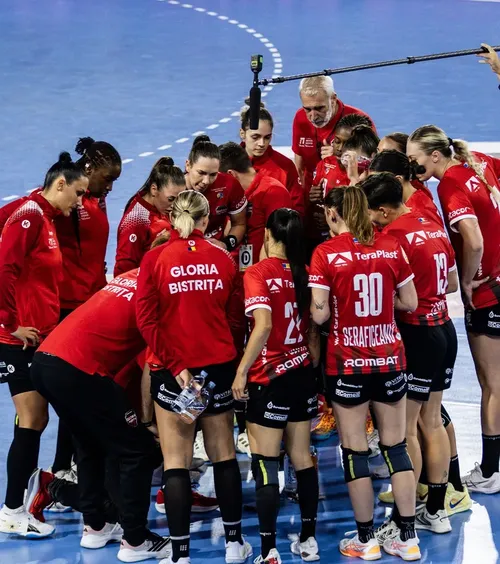 Scandal la Gloria Bistrița  Un deputat acuză salarii foarte mari plătite din bani publici » Clubul a cheltuit aproape   3 milioane de euro  pe salarii în 7 luni