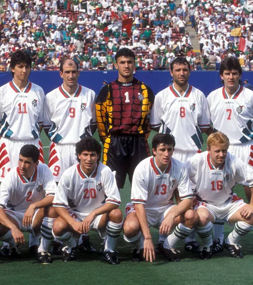 „Ne-a părăsit căpitanul”    Hristo Stoicikov îl plânge pe Borislav Mihailov,  căpitanul generației de aur a Bulgariei. S-a stins la 63 de ani