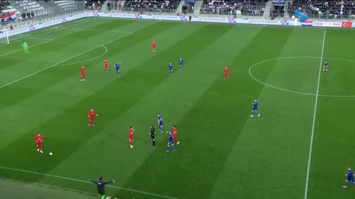 Egemen Korkmaz, antrenorul Turciei U21, a alunecat si s-a lovit la cap. Capturi X (9).jpg