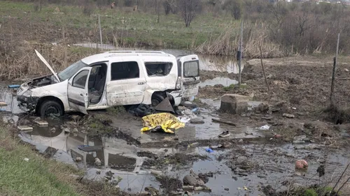 ALERTĂ | Accident cumplit pe A2 - Autostrada București-Constanța, la Cernica. Martor: O fetiță a murit, 4 adulți răniți. SMURD, descarcerare, EUEIFDV la fața locului