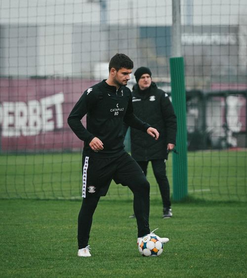 „E ca un nou început!”   Borisav Burmaz, dezvăluiri despre   accidentarea care l-a ținut 276 de zile pe tușă:  „Fără mama nu știu ce mă făceam”