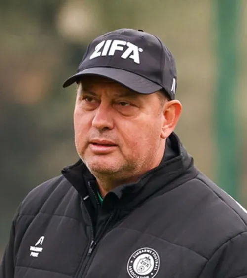 „Mă vedeau ca pe un sac de bani”  Povestea incredibilă a românului care antrenează în Africa » A fost răpit de o   grupare teroristă