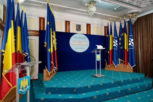 Radu Miruță, la conferința de presă de la sediul MApN. Foto: Iosif Popescu/GOLAZO.ro