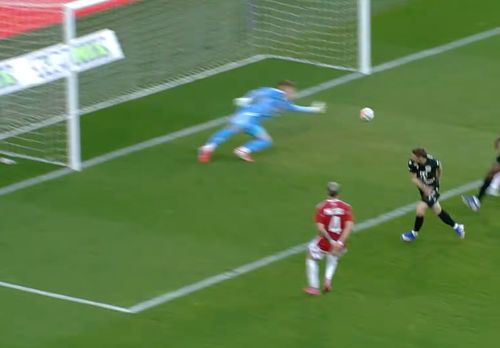 Al doilea gol marcat de Marius Corbu pentru Ferencvaros. Foto: Captură YouTube/M4 Sport