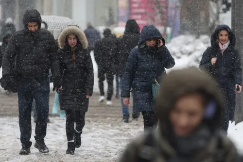 Meteo UPDATE | Posibile ninsori în București în Săptămâna Mare. Vremea se răcește brusc și la noi, și-n toată țara, ANM anunță precipitații mixte și vânt puternic
