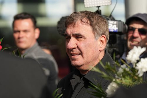 Mai multe personalități au venit la Arena Națională să-i aducă un omagiu lui Mircea Lucescu (18).jpg