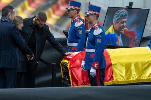 Bîrligea, omagiu pentru Mircea Lucescu. Foto - Raed Krishan (7).jpg