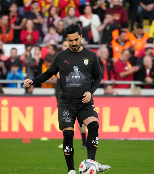 Galatasaray, omagiu pentru Mircea Lucescu    VIDEO+FOTO.  Gest impresionant făcut de campioana Turciei   în memoria  fostulul antrenor român