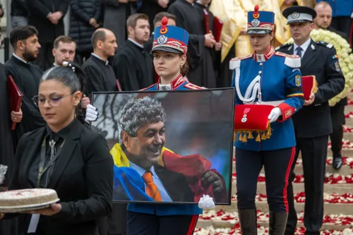 Înmormântarea lui Mircea Lucescu FOTO Raed Krishan/GOLAZO.ro.