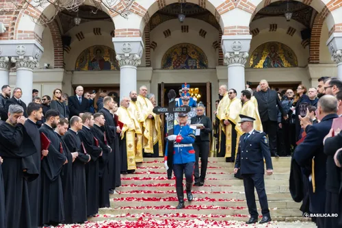 Slujba de înmormântare a lui Mircea Lucescu. FOTO Basilica.ro / Mircea Florescu